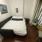 6 Bed House - 12 Minutes To City Centre