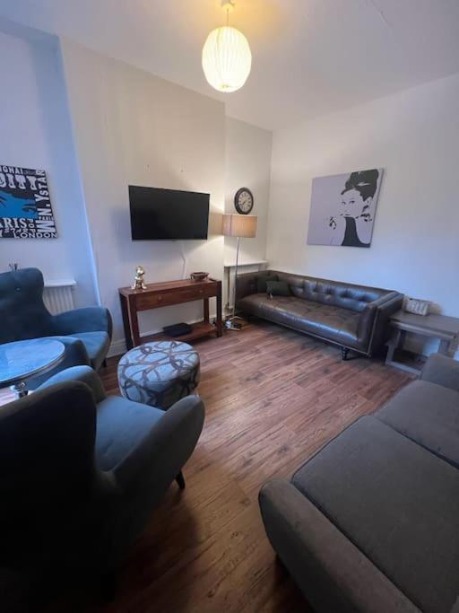 Holiday home 6 Bed House - 12 Minutes To Centre