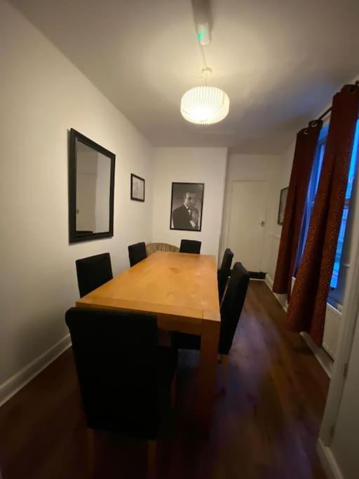 Holiday home 6 Bed House - 12 Minutes To Centre Birmingham